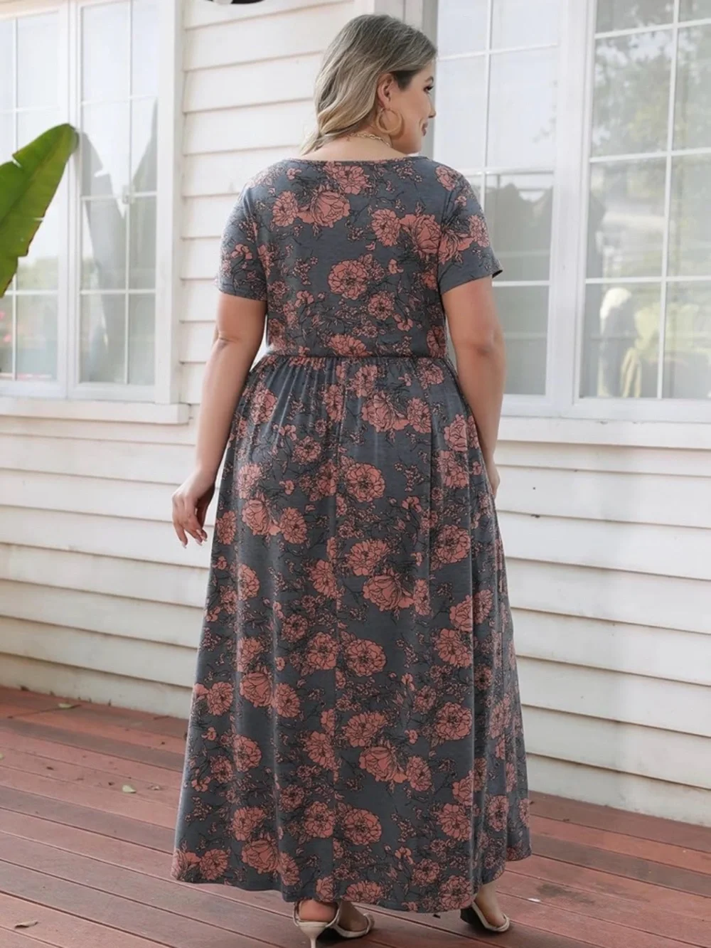 Plus Size Navy Floral Short Sleeve Maxi Dress with Pockets - Picture 3 of 6
